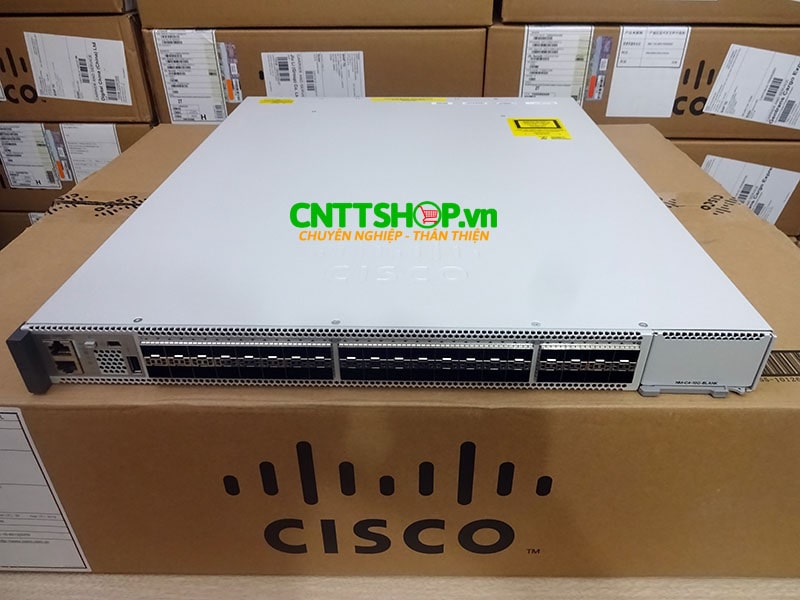 Switch Cisco C9500-40X-A 40 Ports 10G, NW Adv. License