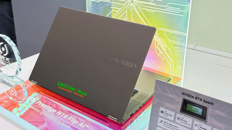 Laptop MSI Prestige N16 Flip AI+
