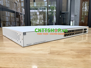 JL684A Aruba 24G Class4 PoE 4SFP/SFP+ 370W Switch