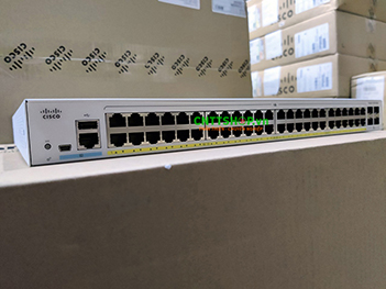 C1000-48P-4X-L Cisco 48x 10/100/1000 ports PoE+, 4x 10G SFP+ giá tốt