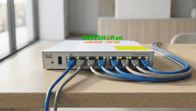 Switch Cisco C1200-8T-D có 8 cổng RJ45 tốc độ 1G để kết nối các thiết bị trong mạng