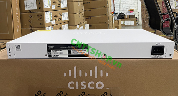 Mặt sau Switch Cisco C1300-24T-4G