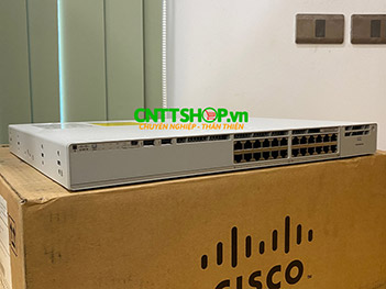Switch Cisco C9200-24P-A with 24 Port 1GbE, PoE+ 370W, Network Advantage