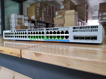 C9200L-48PXG-4X-E Switch Cisco Catalyst 9200L 48-port (12xmGig, 36x1G, 4x10G) PoE+, Network Essentials