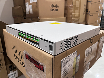 C9300L-24UXG-4X-E Cisco Catalyst 9300 24-port UPOE, Network Essentials