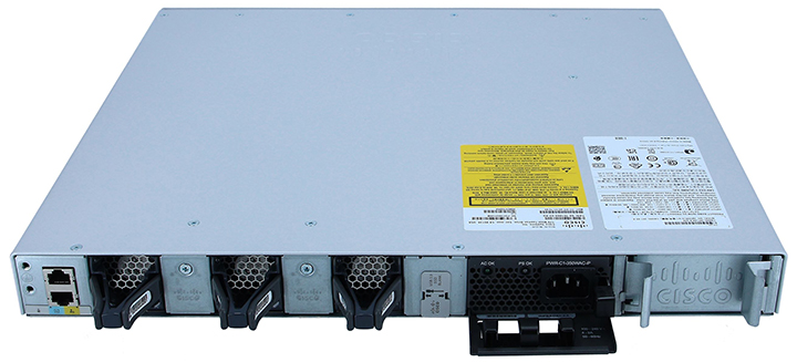Mặt sau switch Cisco C9300L-24T-4X-M