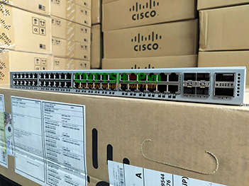 N9K-C92348GC-X Switch Cisco Nexus 9200 series.