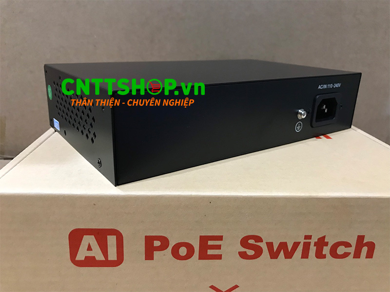 Switch Unmanaged VSTeK VS-4x2.5-2XS 4 Port 2.5G, 2x 10G SFP
