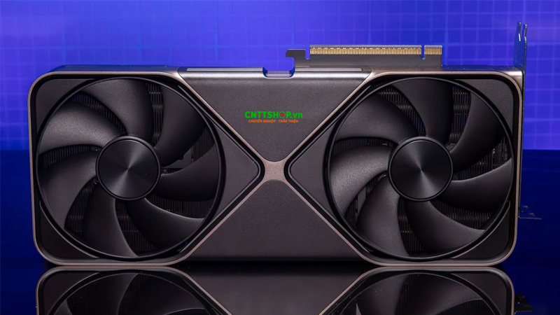 Quạt tản nhiệt hướng trục trên RTX 5080