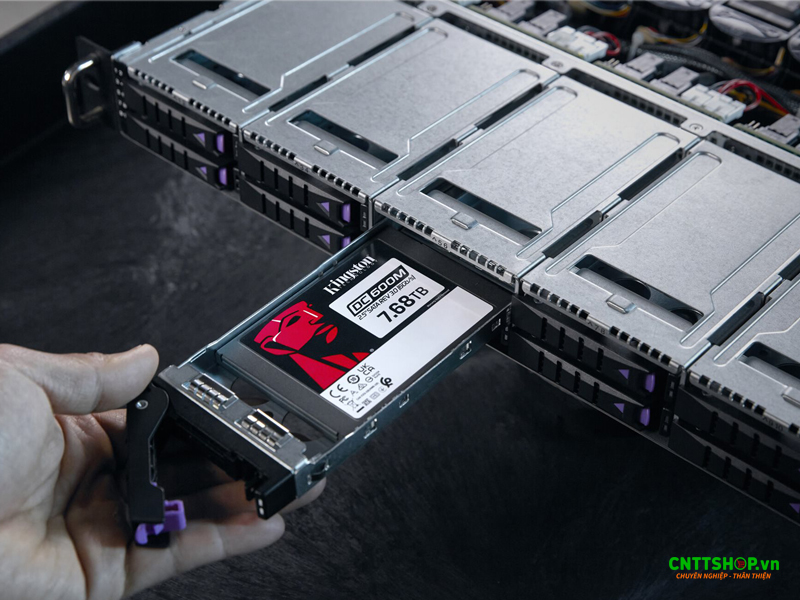 SEDC600M-7680G có độ bền rất cao