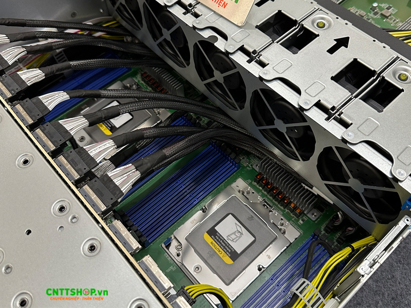 Dual Socket SP5 trên mainboad máy chủ