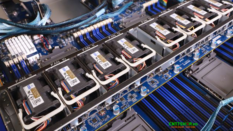 Công nghệ tự điều chỉnh tốc độ quạt trên server GIGABYTE