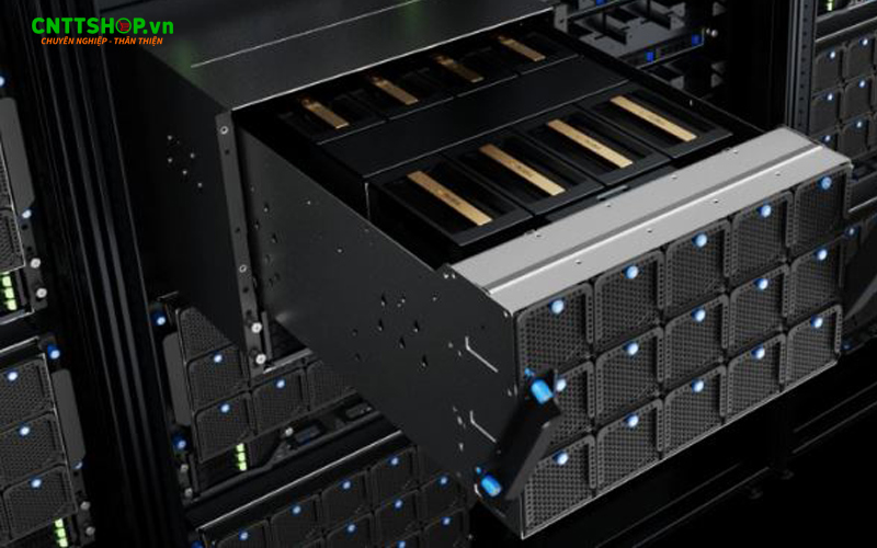 G894-SD3-AAX7 bên trong GIGAPOD