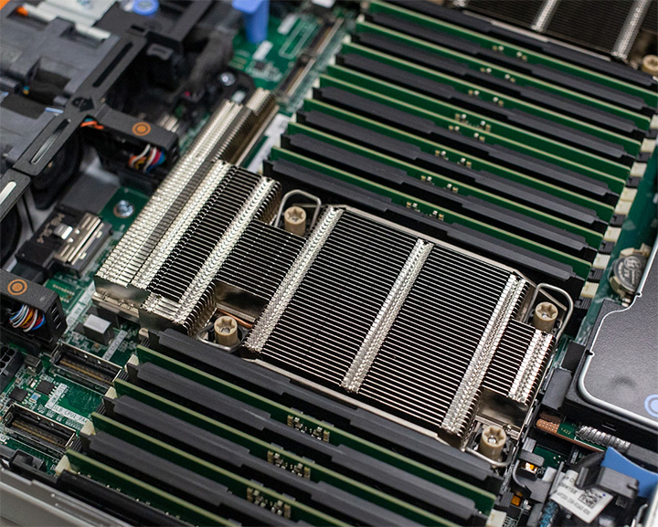 Thiết kế CPU và Ram máy chủ Dell PowerEdge R660