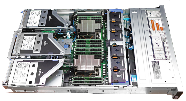 Bên trong máy chủ Dell PowerEdge R750