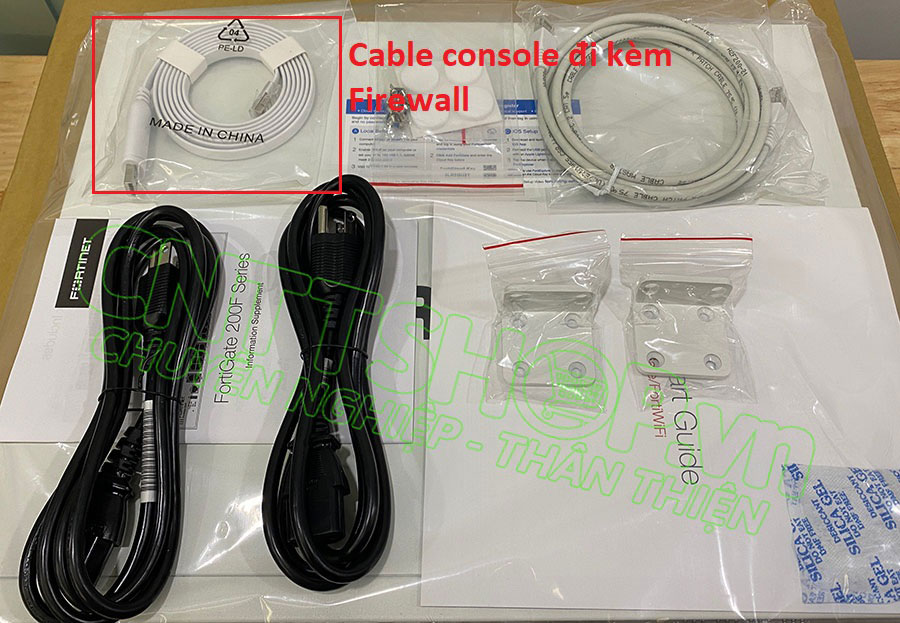 hình ảnh cable console đi kèm firewall fortigate fg-200f