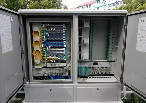 Ưu điểm và nhược điểm tủ Rack ngoài trời