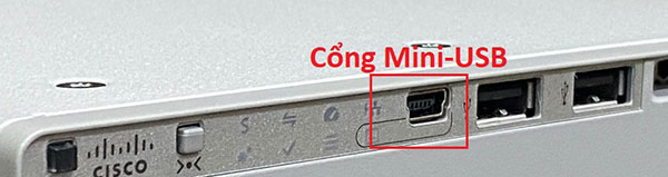 cổng console miniusb trên cisco catalyst 9200